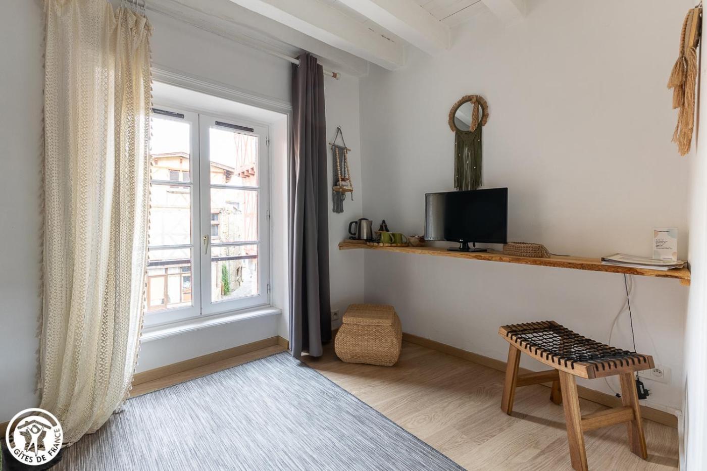 Le Logis D'Hestia Apartment Billom Ngoại thất bức ảnh