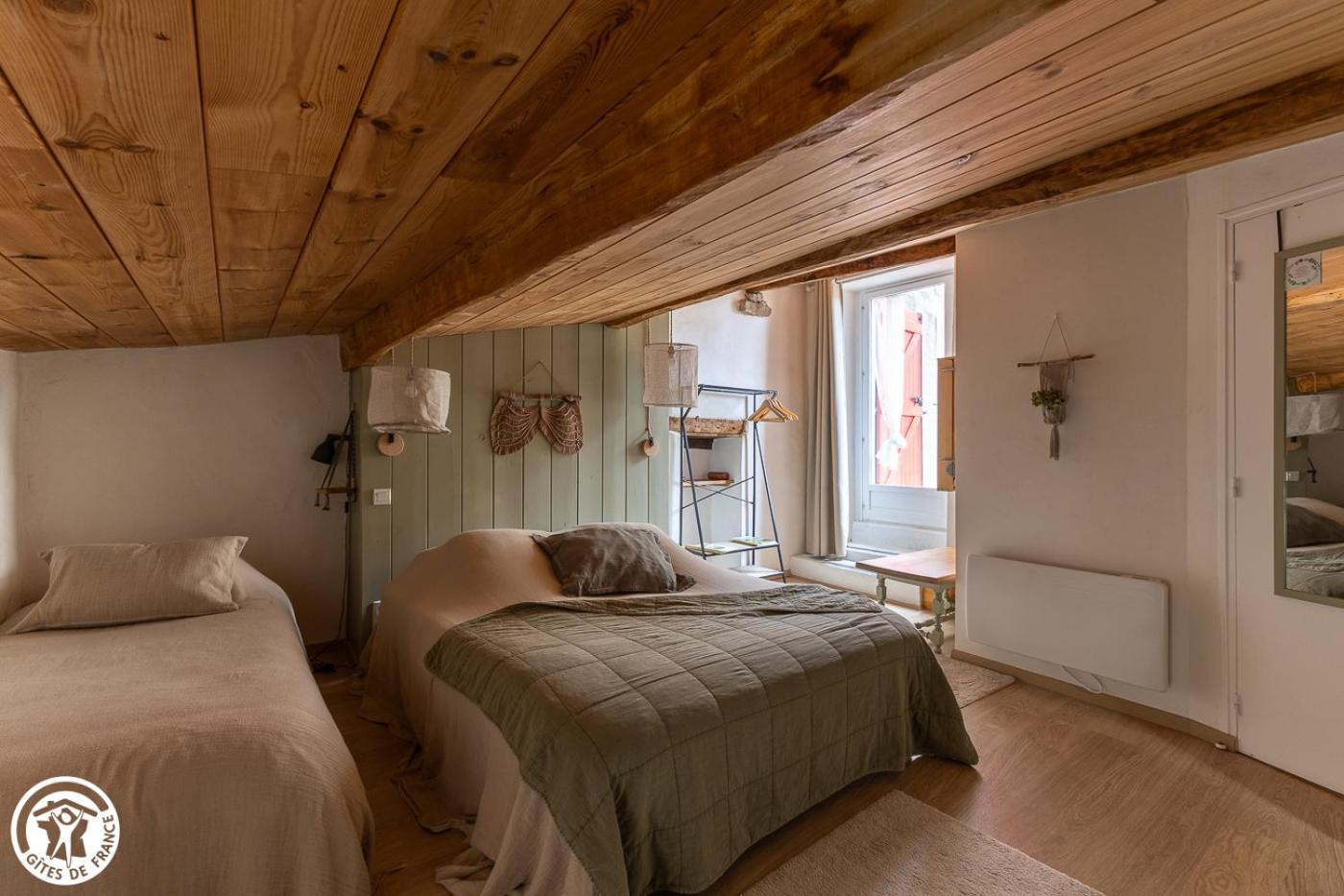 Le Logis D'Hestia Apartment Billom Phòng bức ảnh